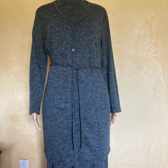 Knitted maxi dress and matching cardigan by Fairweather. - Picture 6 of 12